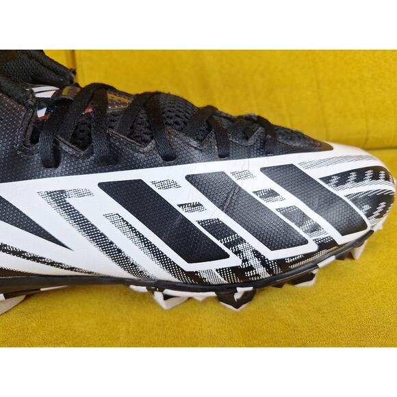 adidas Men\'s Freak Spark 23 Football Cleats Shoe, White/Black (Molded), 11.5